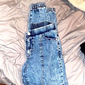 Cute cut high waisted jean joggers